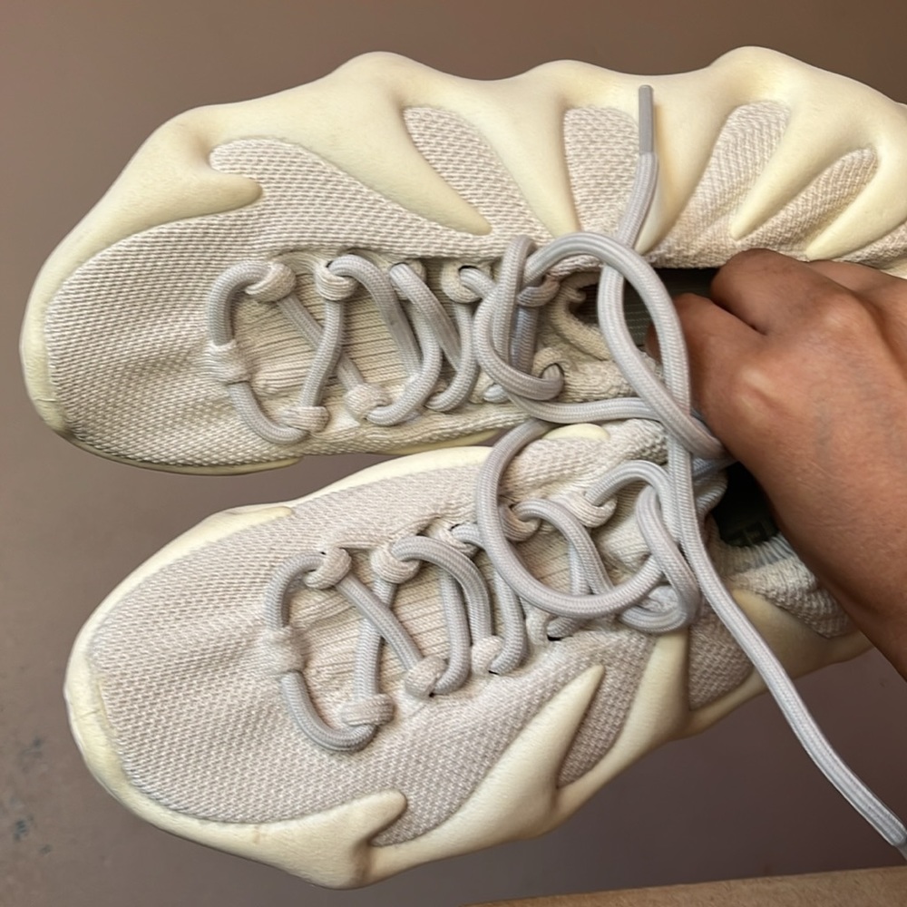 White yeezys 450
